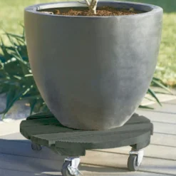 Support à roulette en bois - Déplacez vos plantes sans effort